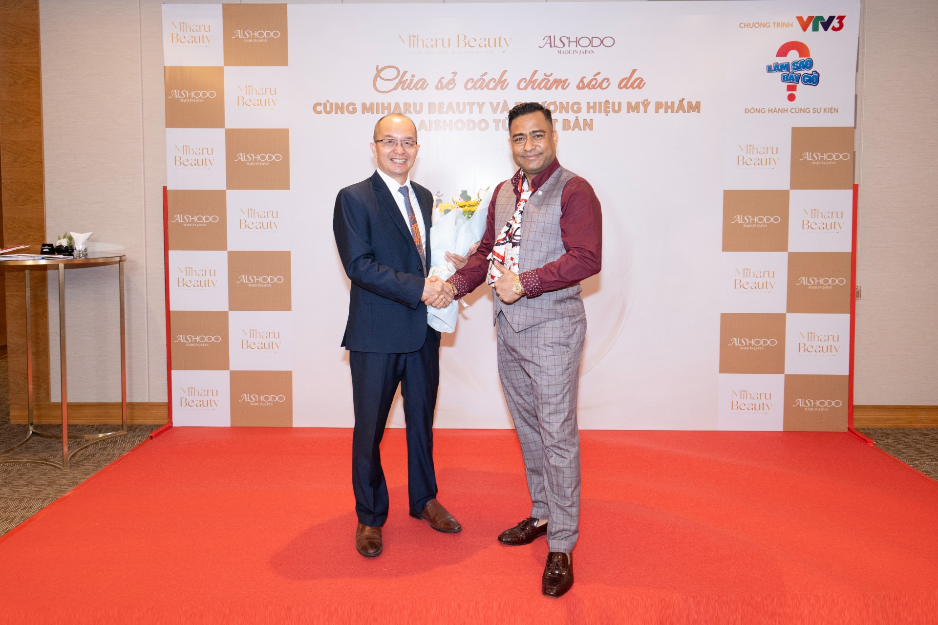 Ông Nguyễn Duy Cương - CTHĐQT Miharu Beauty và ông Ông Himu Uddin - Chủ tịch Tập đoàn Aishodo